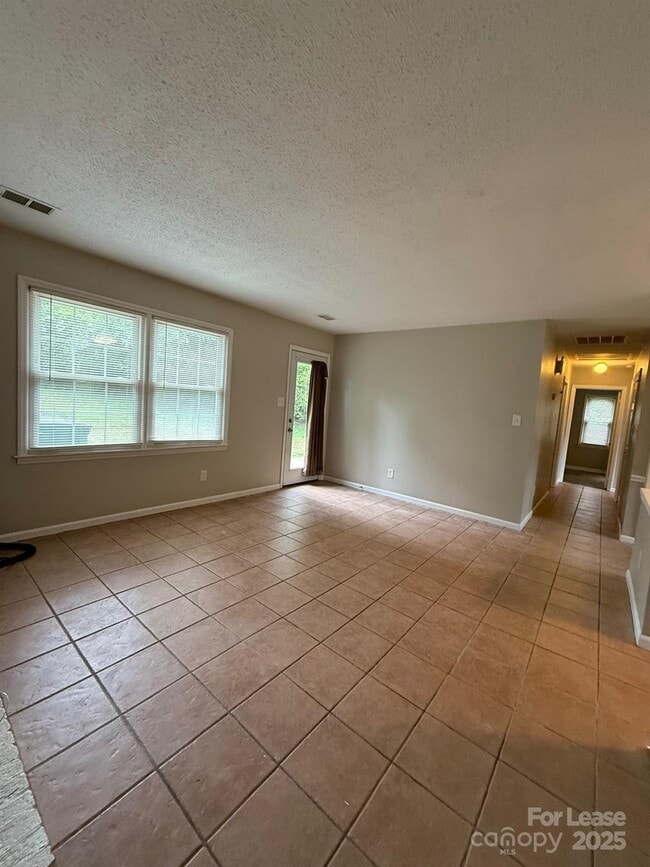 Building Photo - 9413 Split Rail Ln