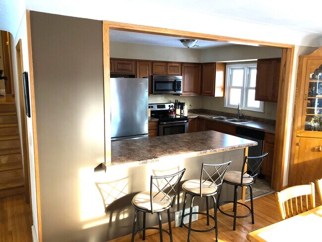 Foto del edificio - 6725 Eliot View Rd