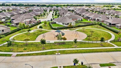 Building Photo - 2427 Madera Landing Ln