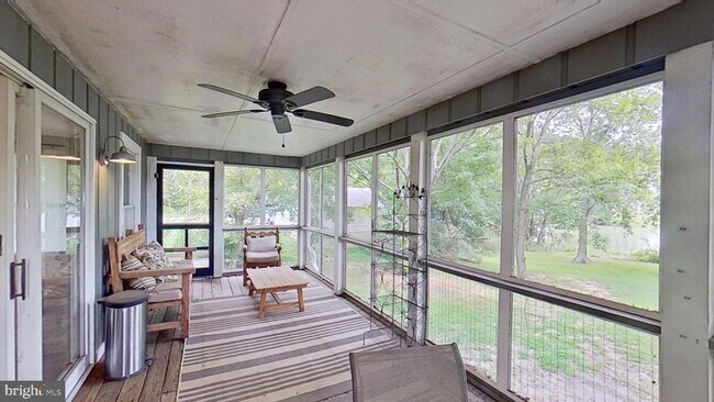 Foto del edificio - 17220 Gum Landing Rd