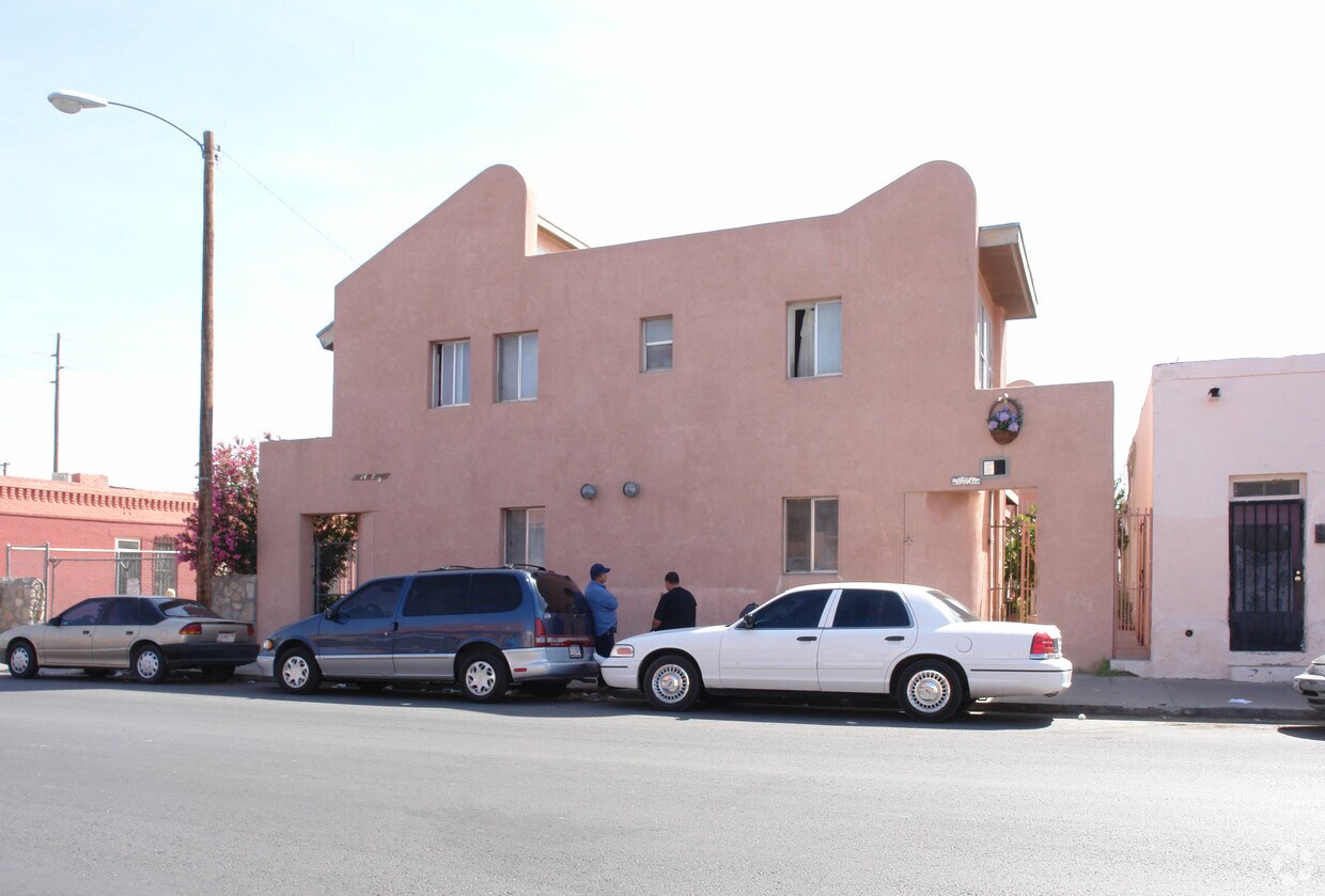 Building Photo - 714 S Mesa St