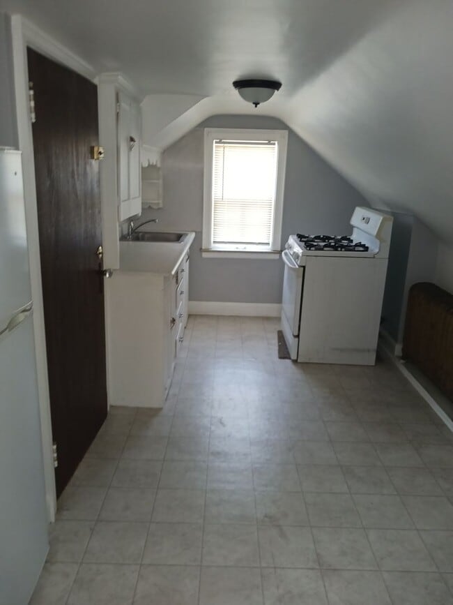 Foto del edificio - 322 E Midlothian Blvd