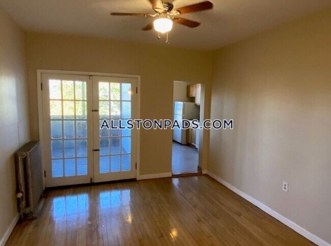 Foto del edificio - 4 Farrington Ave
