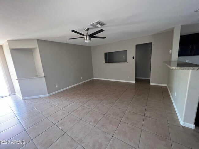 Foto del edificio - 6418 W Elwood St
