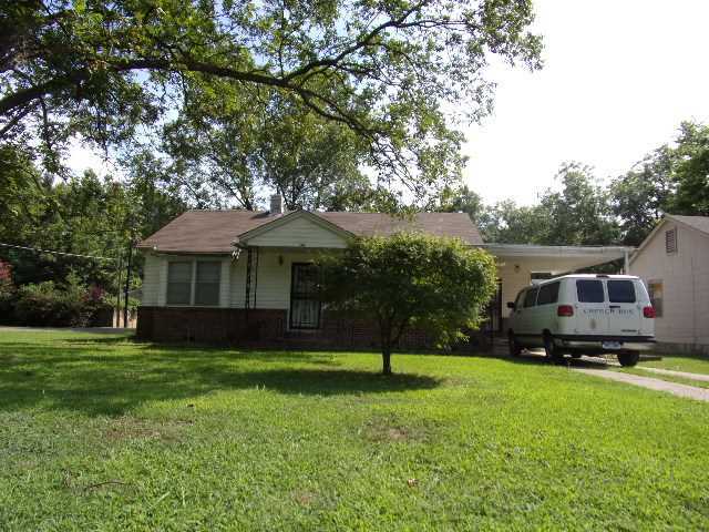 Primary Photo - 300 N Center Dr