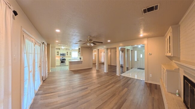 Building Photo - 7711 Kleingreen Ln