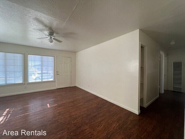 Foto del edificio - 3 br, 1 bath House - 1400 NANCY STEET