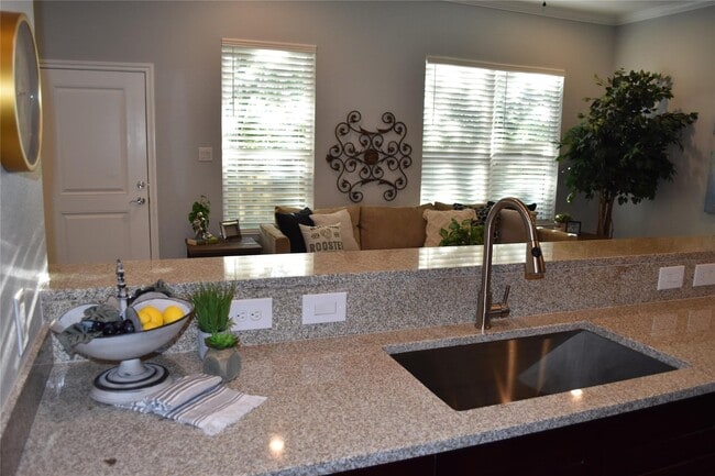 Photo - 2168 Abiding Grace Cir (Missouri City, TX) Townhome