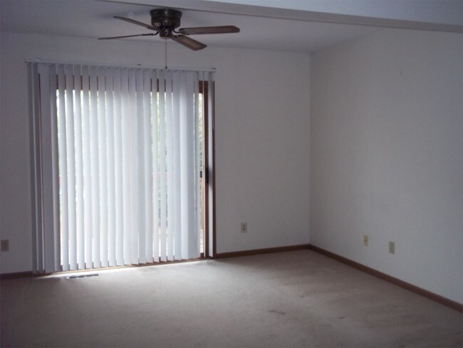 Foto del edificio - 3119 W Loras Dr