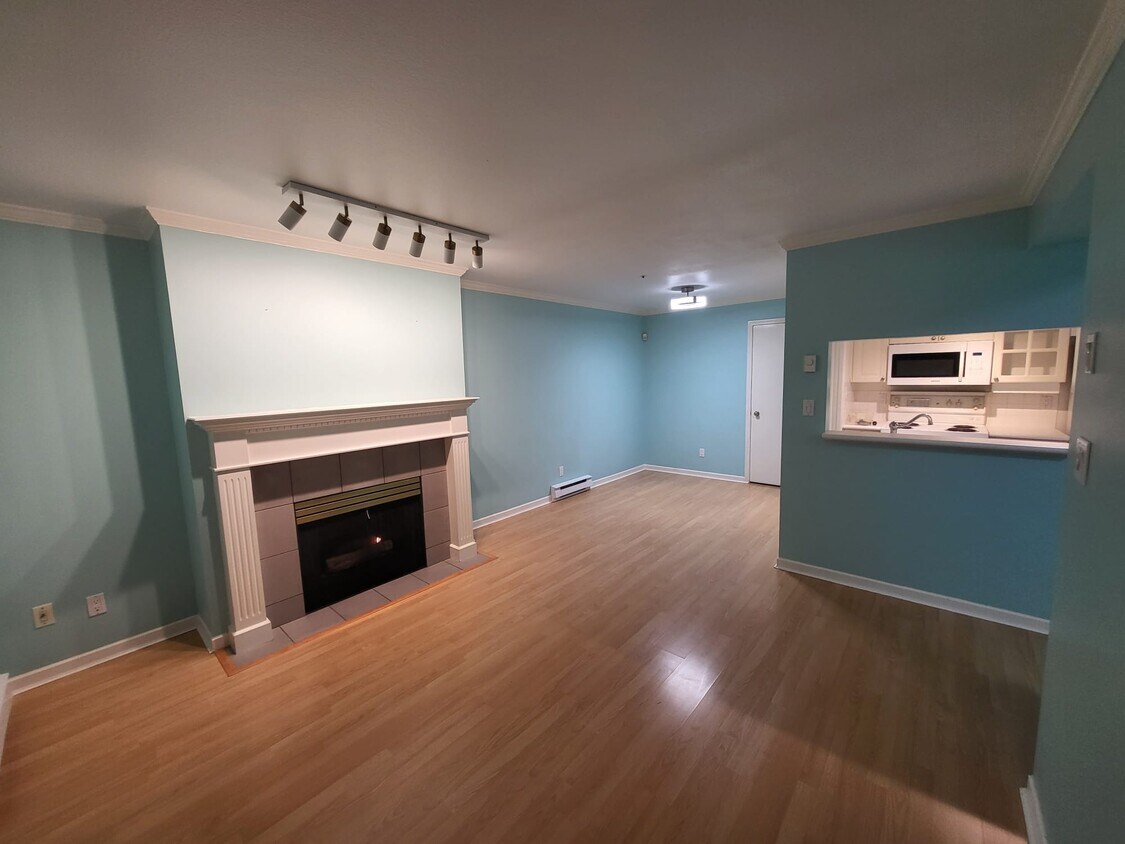 Photo principale - 2885 E Kent Av N