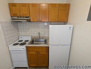 Building Photo - 64 Brighton Ave