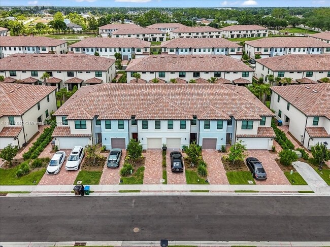 Building Photo - 1533 Lake Jessup Cir