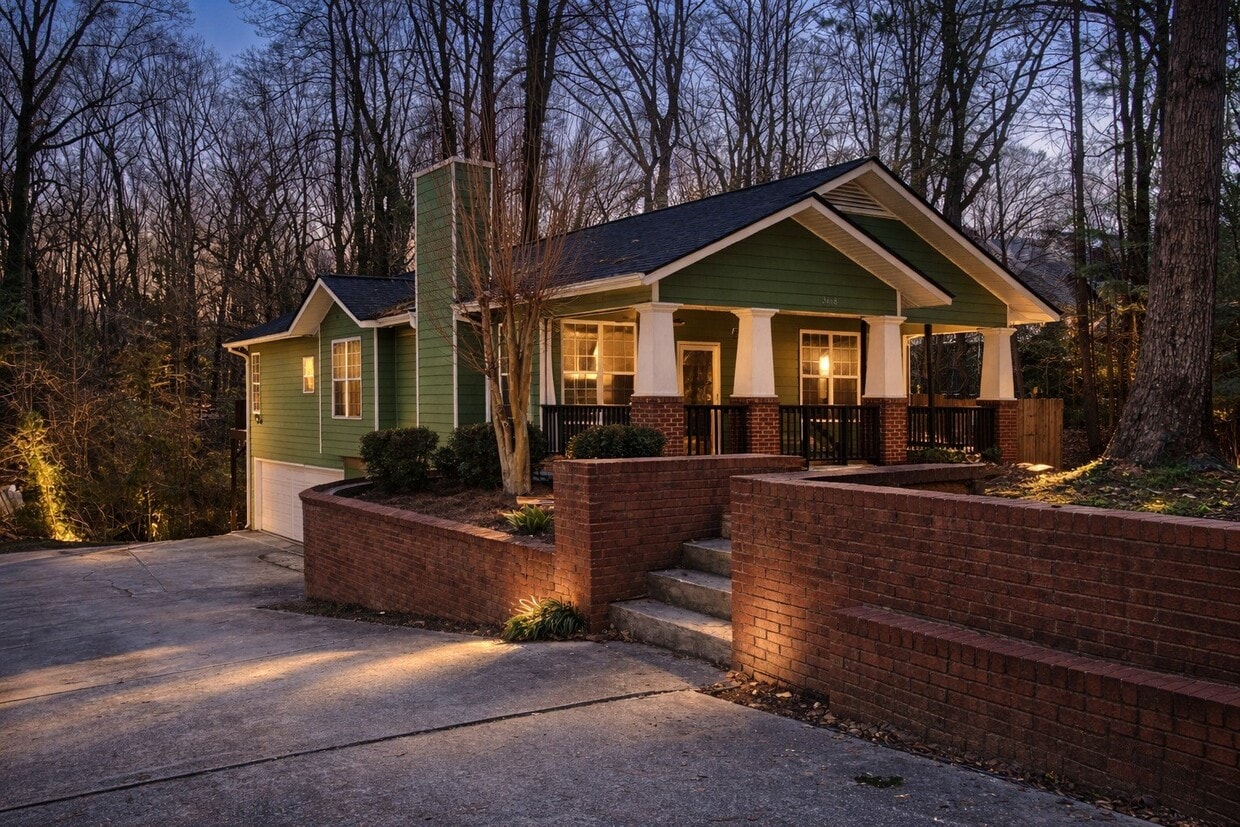 Photo - 2468 Hogan Rd (East Point, GA)