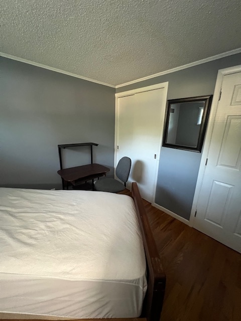 Building Photo - 240 Greenaway Dr