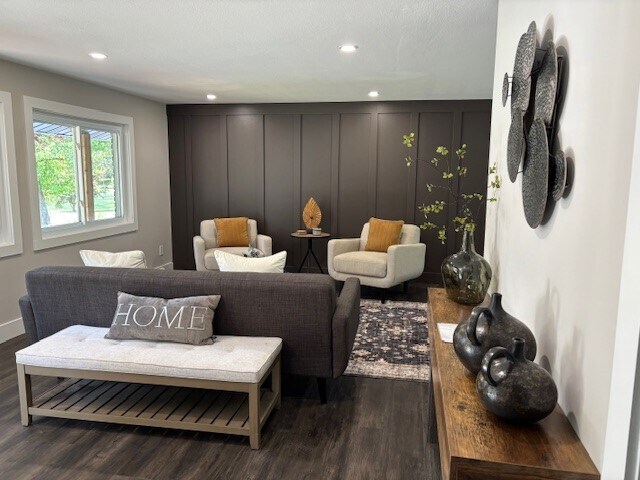 Foto del edificio - 961 Garden Ln