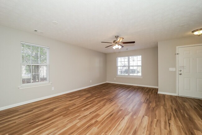 Building Photo - 5257 Miranda Way