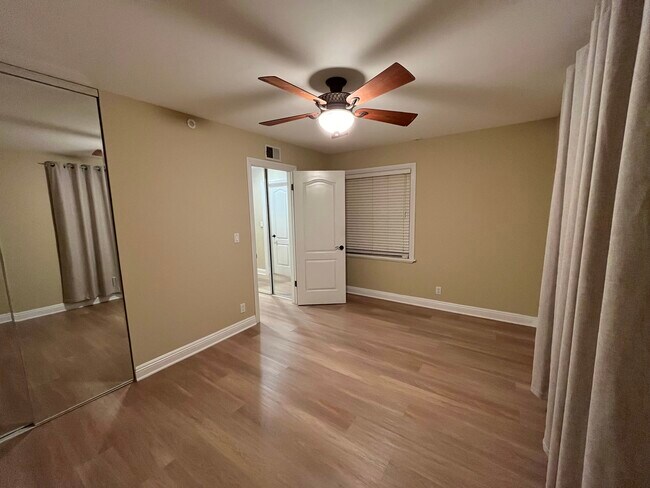 Foto del edificio - 22907 Lanark St