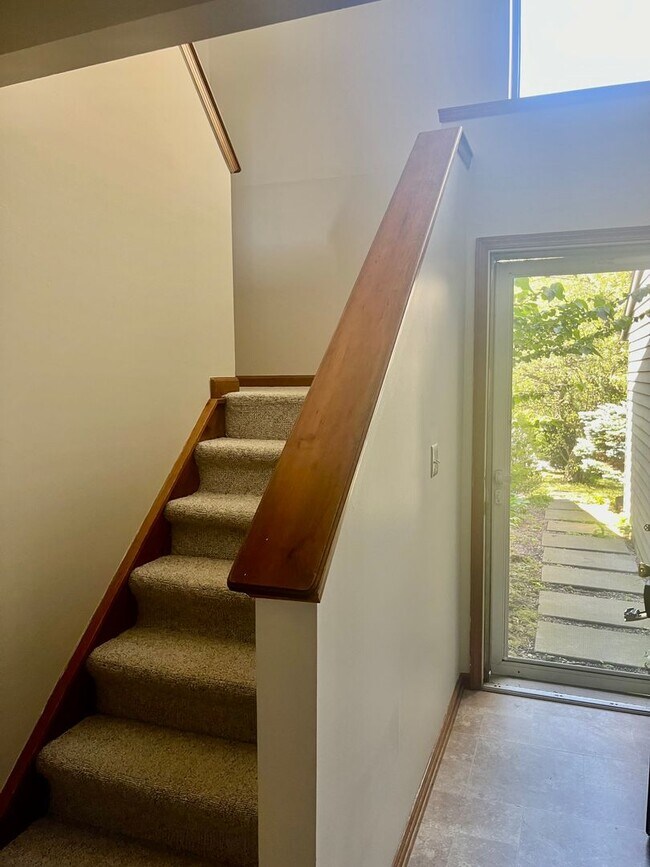 Building Photo - 8263 Honeysuckle Drive
