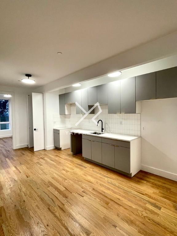 Building Photo - 1 bedroom in BROOKLYN NY 11207