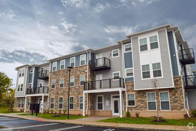 Building Photo - The Willows at Flemington Junction South