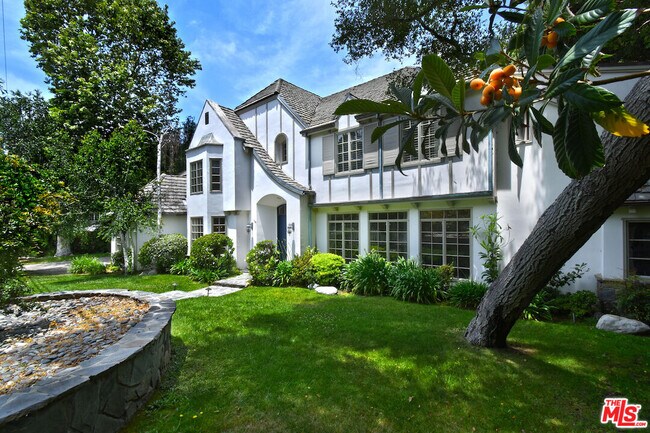 Foto del edificio - 3254 Oakdell Rd