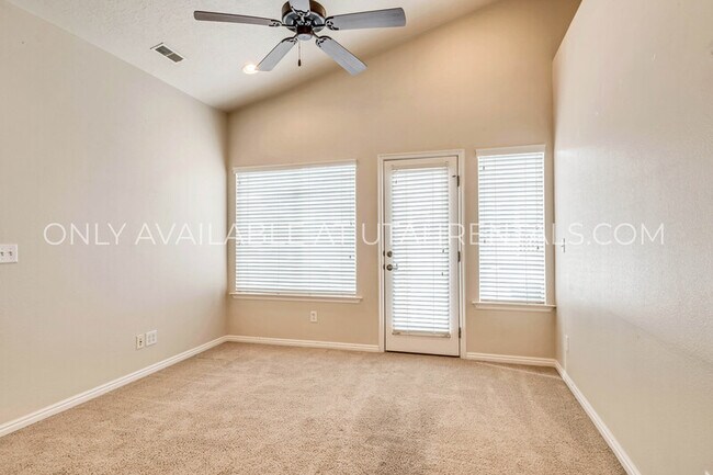 Building Photo - 1145 Canyon Meadow Dr