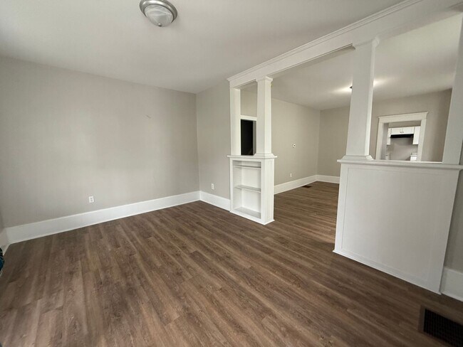 Foto del edificio - Charming 3-Bedroom Single-Family Home | Se...