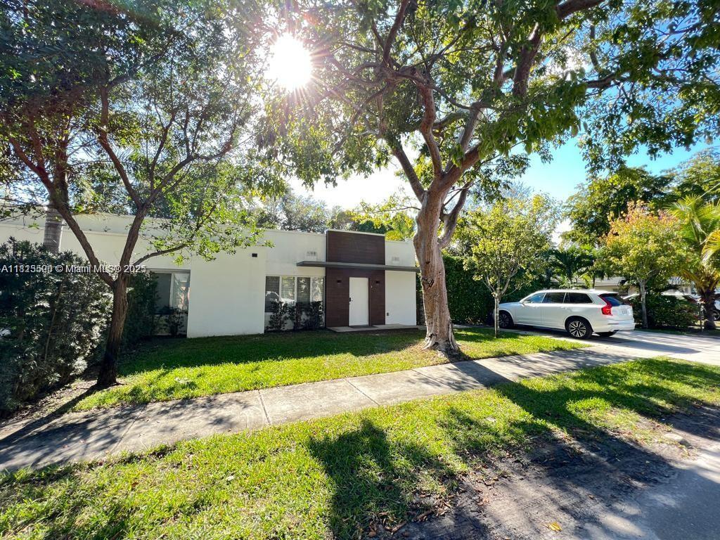 Primary Photo - 9634 NW 2nd Ave