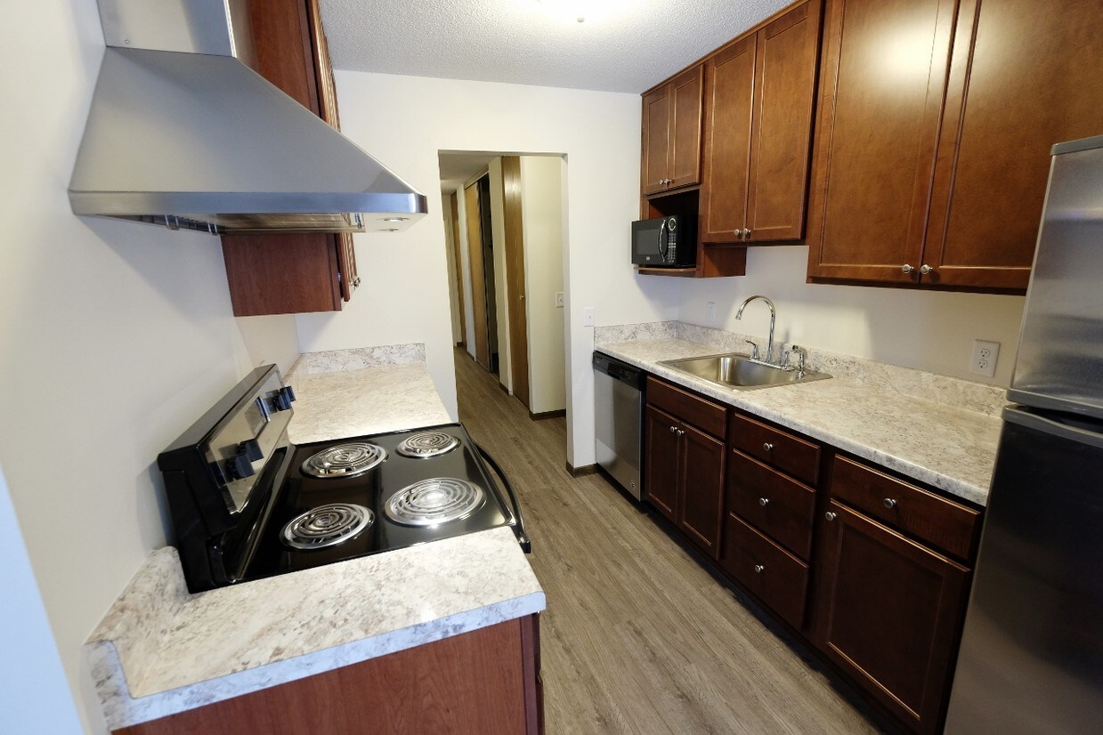 Lakehill Apartments Saint Anthony, MN