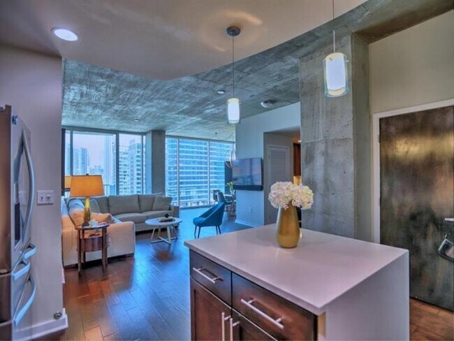 Building Photo - 3 bedroom in Atlanta GA 30308