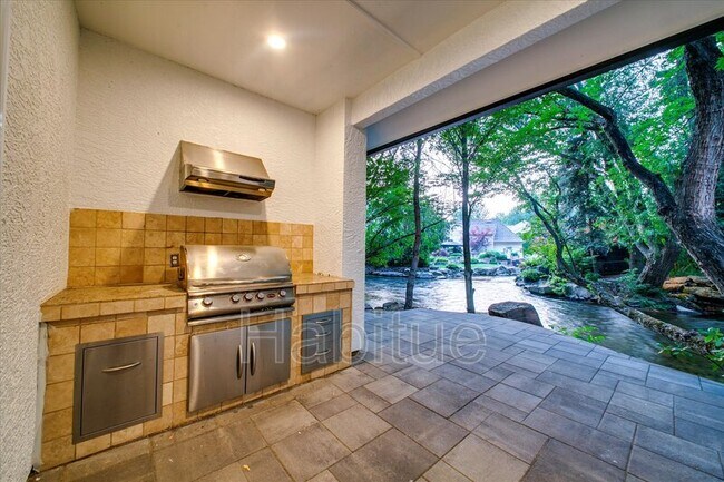 Building Photo - 9364 West Pebble Brook Lane