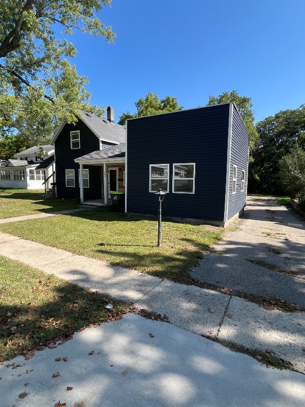 Building Photo - 806 S Clay St