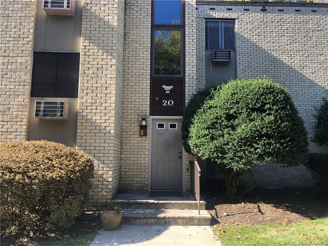 Building Photo - 20 Fisher Ave