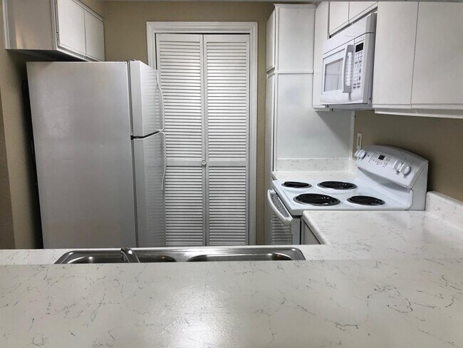 Foto del edificio - 2206 Millstone Dr