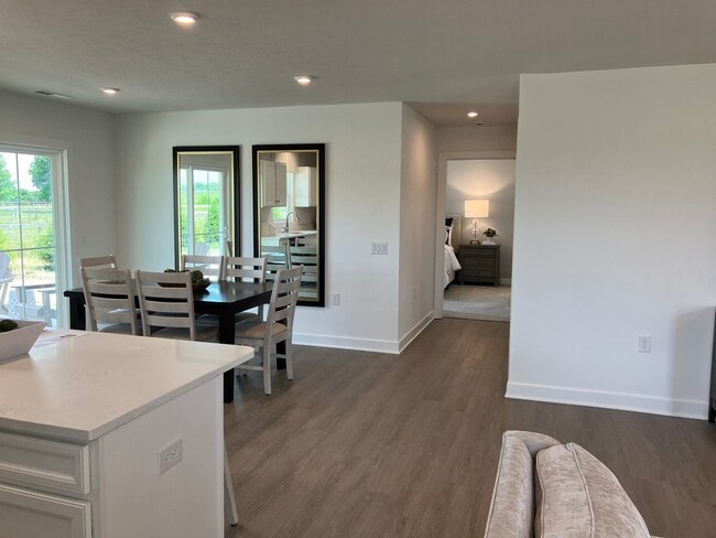 Foto del edificio - 8514 Broad St