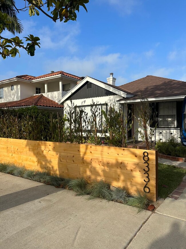 Building Photo - 8336 Regis Way