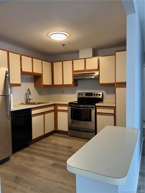 111 deKoven Drive Unit 501, Middletown, CT 06457 Condo for Rent in