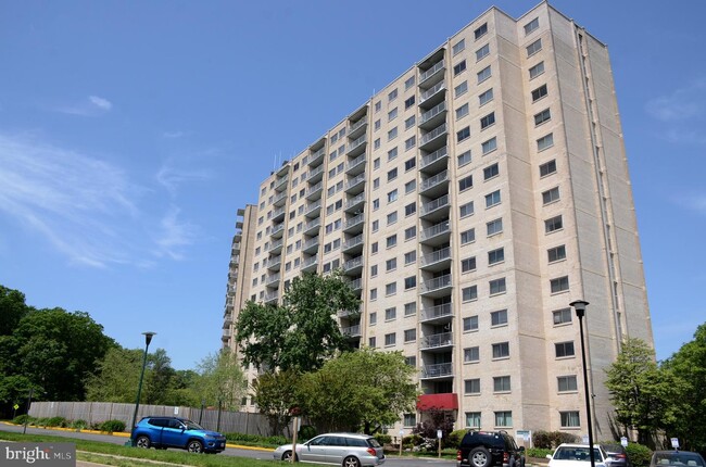 2500 N Van Dorn St Unit 818, Alexandria, VA 22302 - Room for Rent in ...