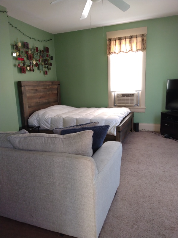 Building Photo - 406 E Lima St