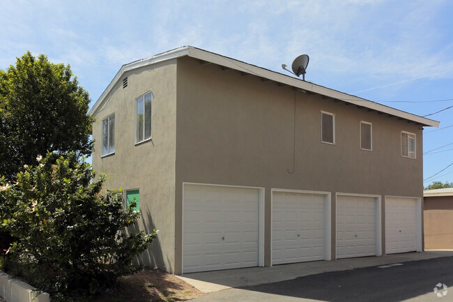 Building Photo - 5847-5859 Comstock Ave