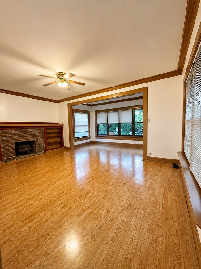Foto del edificio - 7630 N Marshfield Ave