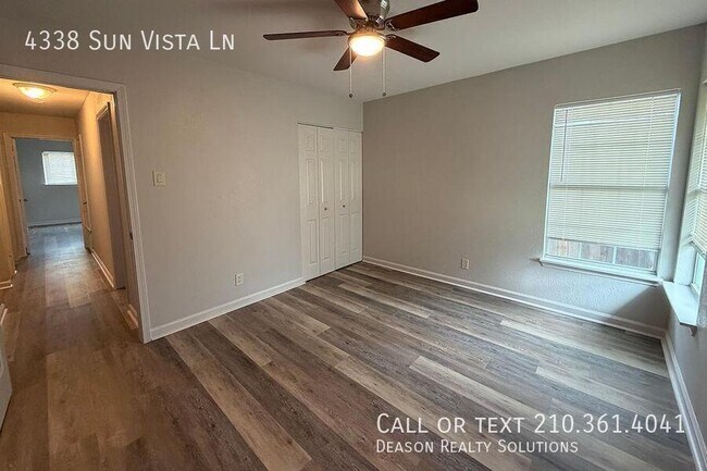 Foto del edificio - 4338 Sun Vista Ln