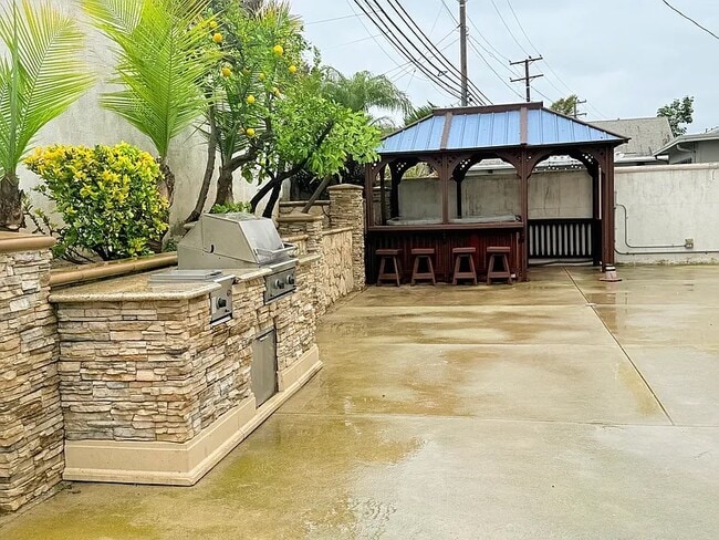 Building Photo - 22014 Anza Ave
