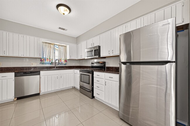 Foto del edificio - 11826 Oceanview St