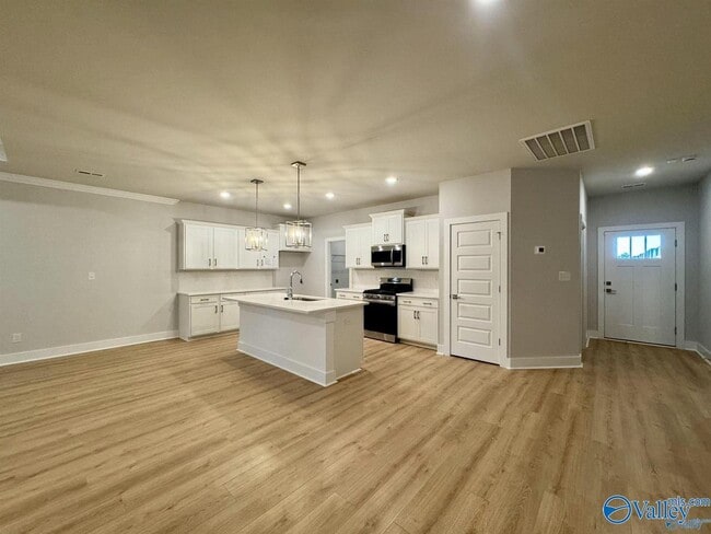 Building Photo - 109 Clift Farm Dr