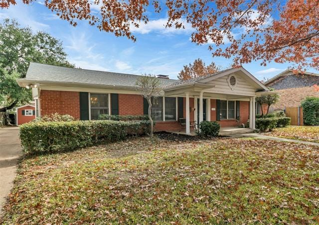 Building Photo - 2418 Summit Dr
