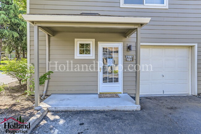 Building Photo - Cozy Single-Family 2 Beds, 2.5 Baths!!! **...