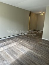 Building Photo - 204 Charleston Blvd