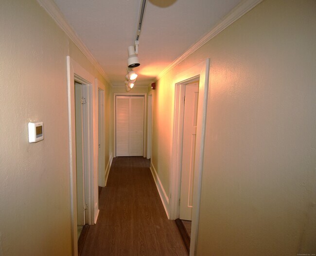 Foto del edificio - 333 Kent Rd