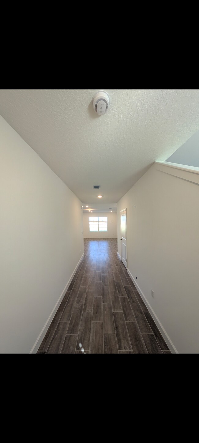 Foto del edificio - 19673 Whispering Crk Rd